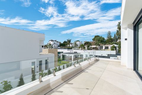 Villa a Estepona, Malaga, Estepona - € 2.100.000 | Ref: BHHS-MAR-05909 - foto 11