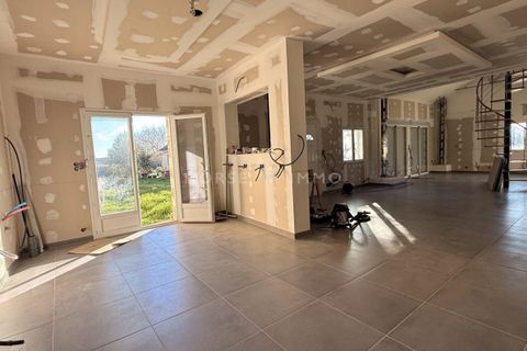 Villa i Fontvieille, Bouches-du-Rhone, Fontvieille - € 795.000 | Ref: 2772-0326-ANG - foto 3