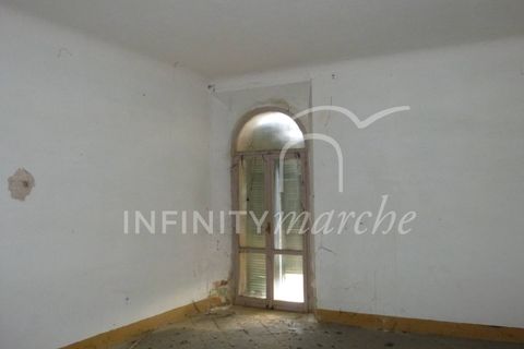 Erhvervsejendom i Morrovalle, Macerata, Morrovalle - € 360.000 | Ref: 261 - foto 9