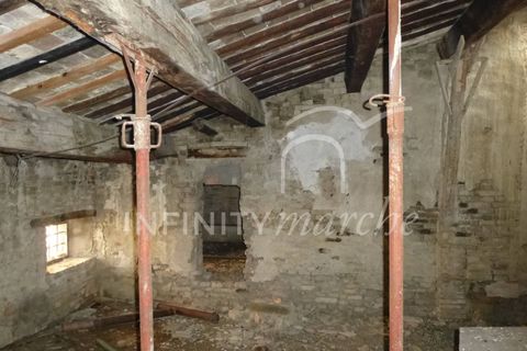 Erhvervsejendom i Morrovalle, Macerata, Morrovalle - € 360.000 | Ref: 261 - foto 12