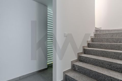 Villa i Alcabideche, Lisbon, Alcabideche - € 1.320.000 | Ref: KWPT-023667 - foto 34