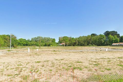 Helårsgrund i Challans, Vendee, Challans - € 55.000 | Ref: 20260604TJGCFLEURI1 - foto 1