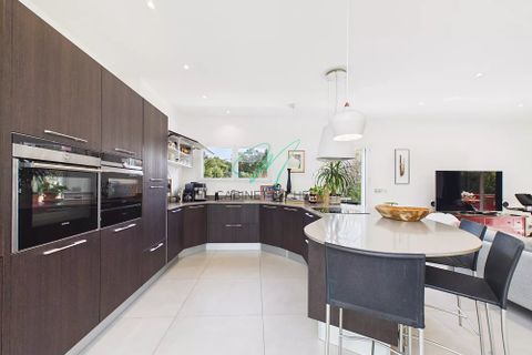 Villa a Le Rouret, Alpes-Maritimes, Le Rouret - € 1.995.000 | Ref: 86742158 - foto 9