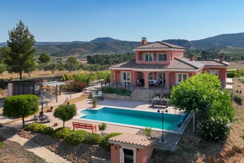 Villa i Ayora, Valencia, Ayora - € 499.500 | Ref: CLDZH-43894 - foto 2