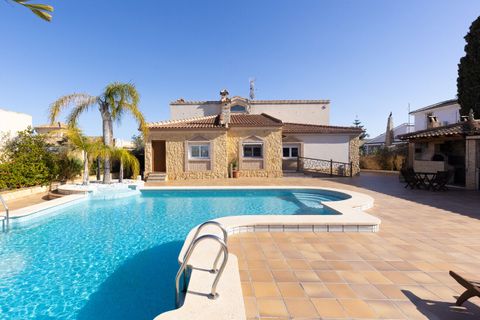 Villa i Torrevieja, Alicante, Torrevieja - € 1.150.000 | Ref: 766955 - foto 1