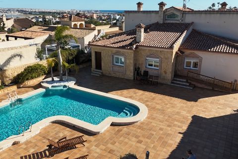 Villa i Torrevieja, Alicante, Torrevieja - € 1.150.000 | Ref: 766955 - foto 3