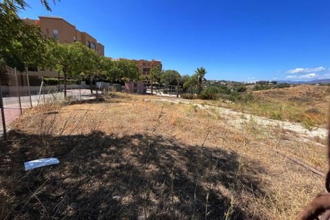 Helårsgrund i Fuengirola, Malaga, Fuengirola - € 350.000 | Ref: R5324989 - foto 2