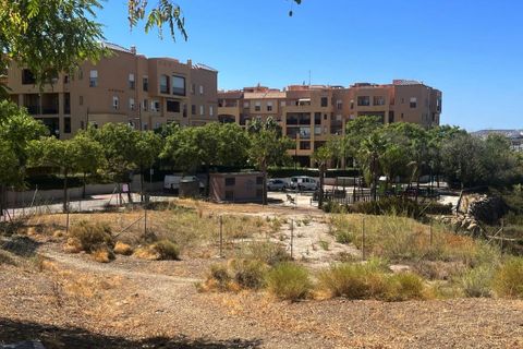 Helårsgrund i Fuengirola, Malaga, Fuengirola - € 350.000 | Ref: R5324989 - foto 16
