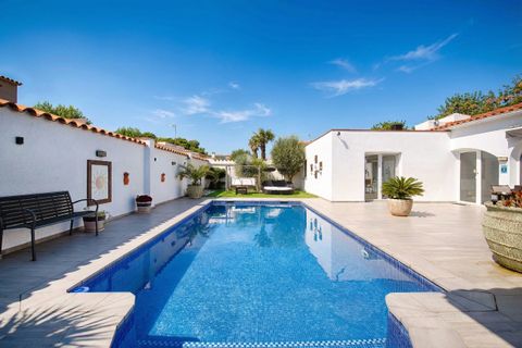 Villa i Empuriabrava, Gerona, Empuriabrava - € 598.000 | Ref: W-0488FU - foto 11
