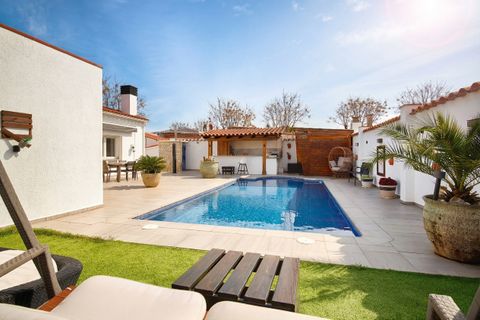 Villa i Empuriabrava, Gerona, Empuriabrava - € 598.000 | Ref: W-0488FU - foto 7