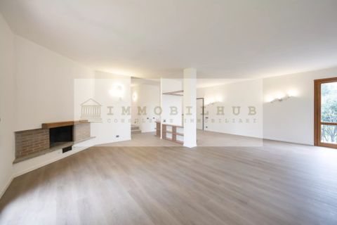 Villa i Inverigo, Como, Inverigo - € 450.000 | Ref: Ser117 - foto 3