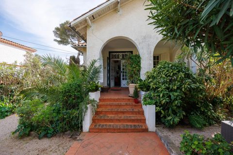 Villa i Antibes, Alpes-Maritimes, Antibes - € 1.470.000 | Ref: ARV-1140-VA - foto 6