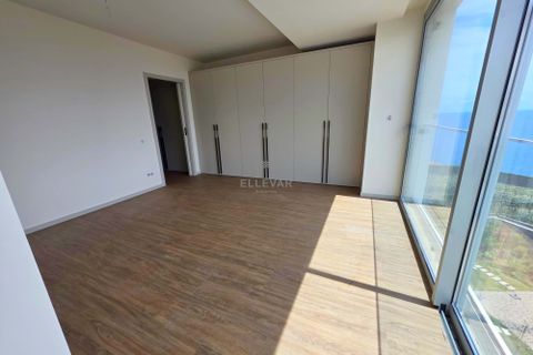 Lejlighed i Camara de Lobos, Madeira, Camara de Lobos - € 1.200.000 | Ref: 16A/2026 - foto 14