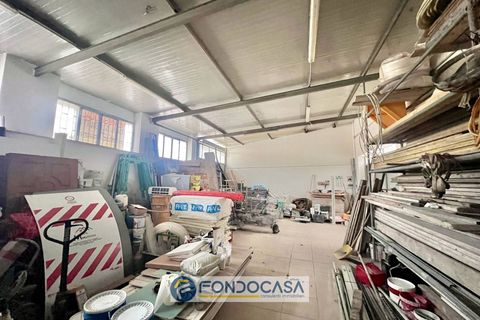 Erhvervsejendom i Sant'Antimo, Naples, Sant'Antimo - € 255.000 | Ref: Sant'Antimo - locale artigianale - foto 11