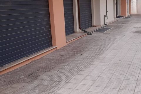 Erhvervsejendom i Alba Adriatica, Teramo, Alba Adriatica - € 110.000 | Ref: 101/LM - foto 1