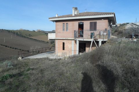 Villa a Monteprandone, Ascoli Piceno, Monteprandone - € 350.000 | Ref: cas501 - foto 2