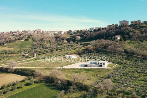 Villa i Petacciato, Campobasso, Petacciato - € 1.200.000 | Ref: EV- VILLA CON DEPENDANCE, PISCINA E VISTA PANORAMICA A PETACCIATO - foto 42