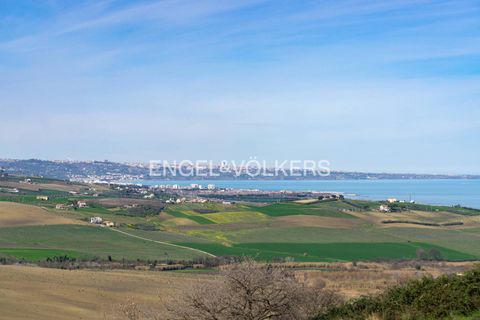 Villa i Petacciato, Campobasso, Petacciato - € 1.200.000 | Ref: EV- VILLA CON DEPENDANCE, PISCINA E VISTA PANORAMICA A PETACCIATO - foto 50