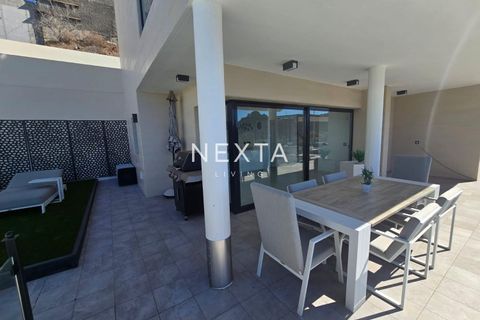 Villa a Adeje, Tenerife, Adeje - € 1.480.000 | Ref: 1083 - foto 8