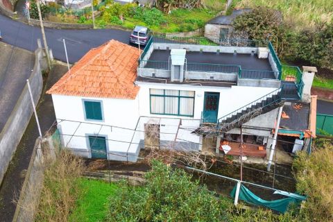 Villa a Santana, Madeira, Santana - € 400.000 | Ref: DRS_HH_0012/12758 - foto 2