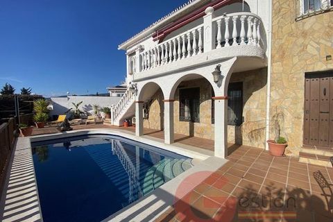 Villa i Velez Malaga, Malaga, Velez Malaga - € 690.000 | Ref: J950 - foto 2