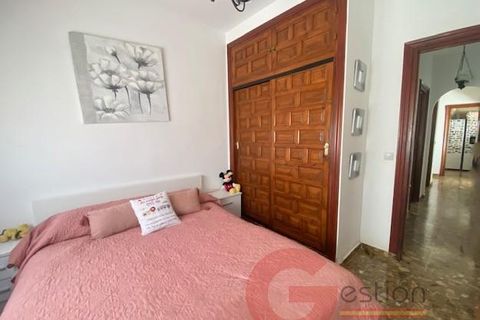 Villa i Velez Malaga, Malaga, Velez Malaga - € 690.000 | Ref: J950 - foto 15