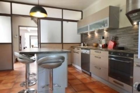 Villa i Nimes, Gard, Nimes - € 850.000 | Ref: HH-15939788 - foto 20
