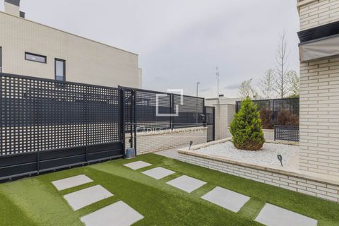 Villa a Boadilla Del Monte, Madrid, Boadilla Del Monte - € 1.070.000 | Ref: POZ67468 - foto 42