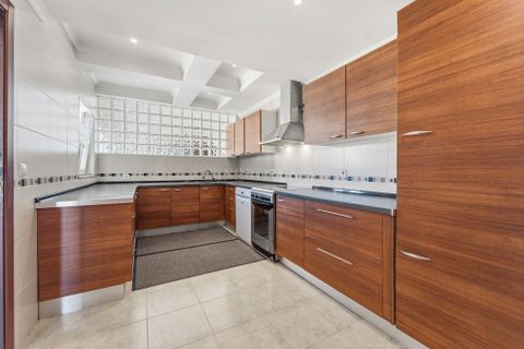 Stadthaus in Albufeira, Faro, Albufeira - € 660.000 | Ref: FC645GTZ - Foto 11