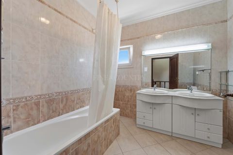 Stadthaus in Albufeira, Faro, Albufeira - € 660.000 | Ref: FC645GTZ - Foto 22