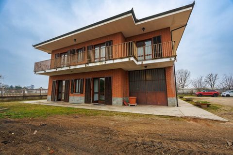 Villa a Nichelino, Turin, Nichelino - € 390.000 | Ref: 13913 - foto 2