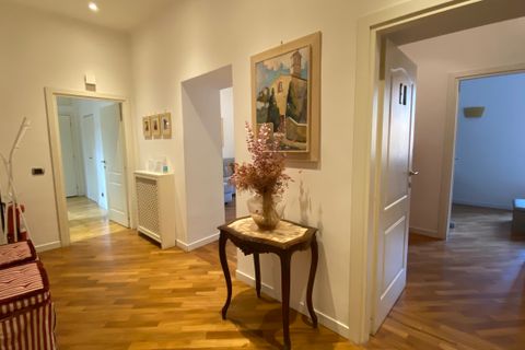 Apartament a Rome, Rome, Rome - € 2.800/mes | Ref: A0764 - foto 6
