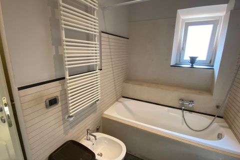 Apartament a Rome, Rome, Rome - € 2.800/mes | Ref: A0764 - foto 17