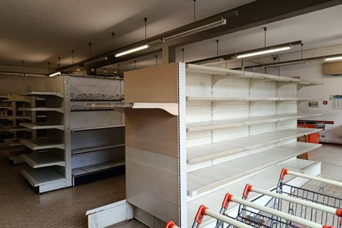 L'establiment comercial a Altopascio, Lucca, Altopascio - € 6.000/mes | Ref: 2026LU008 - foto 2