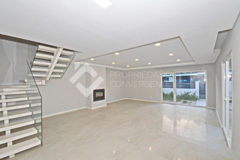 Villa i Seixal, Setubal, Seixal - € 595.000 | Ref: 380 - foto 1