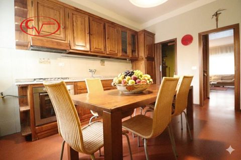 Lejlighed i Montevarchi, Arezzo, Montevarchi - € 165.000 | Ref: 8292 - foto 2