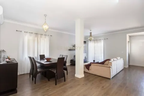 Villa i Setubal, Setubal, Setubal - € 539.000 | Ref: C0410-00725 - foto 1