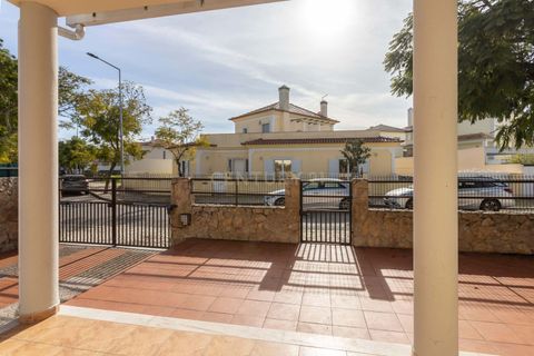 Villa i Setubal, Setubal, Setubal - € 539.000 | Ref: C0410-00725 - foto 9
