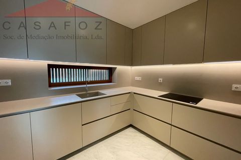 Villa a Porto, Porto, Porto - € 3.750/mes | Ref: 100277 - foto 16