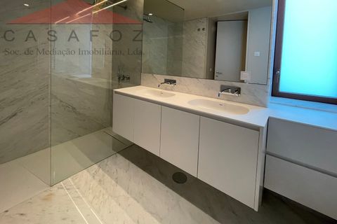 Villa a Porto, Porto, Porto - € 3.750/mes | Ref: 100277 - foto 27