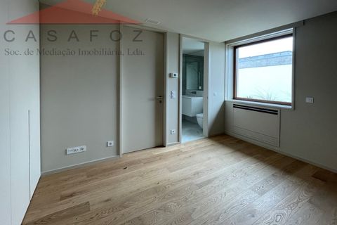 Villa a Porto, Porto, Porto - € 3.750/mes | Ref: 100277 - foto 33