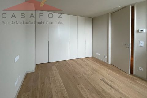 Villa a Porto, Porto, Porto - € 3.750/mes | Ref: 100277 - foto 34