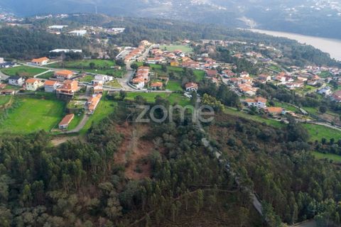 Helårsgrund i Penafiel, Porto, Penafiel - € 100.000 | Ref: ZMPT586176 - foto 1