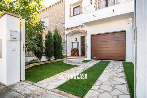 Villa a Empuriabrava, Gerona, Empuriabrava - € 279.000 | Ref: 4184 - foto 1