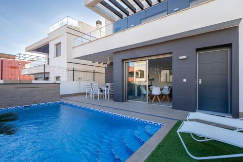 Villa i Orihuela Costa, Alicante, Orihuela Costa - € 490.000 | Ref: MLSC9035284/13477 - foto 1