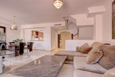 Stadthaus in La Duquesa, Malaga, La Duquesa - € 495.000 | Ref: R5327773 - Foto 7