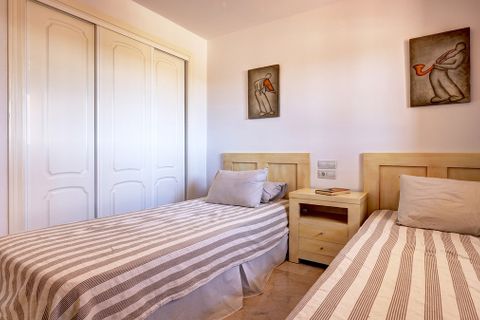 Stadthaus in La Duquesa, Malaga, La Duquesa - € 495.000 | Ref: R5327773 - Foto 17