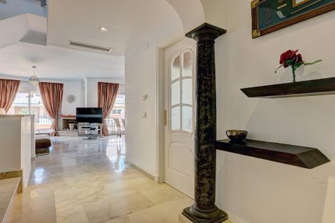 Stadthaus in La Duquesa, Malaga, La Duquesa - € 495.000 | Ref: R5327773 - Foto 22