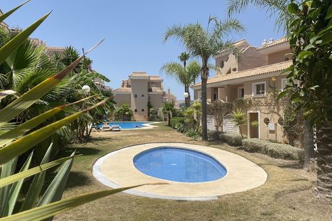 Stadthaus in La Duquesa, Malaga, La Duquesa - € 495.000 | Ref: R5327773 - Foto 32