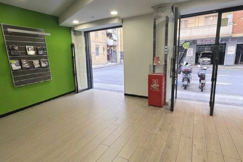 Erhvervsejendom i Naples, Naples, Naples - € 149.000 | Ref: CBI091-931-43813 - foto 2